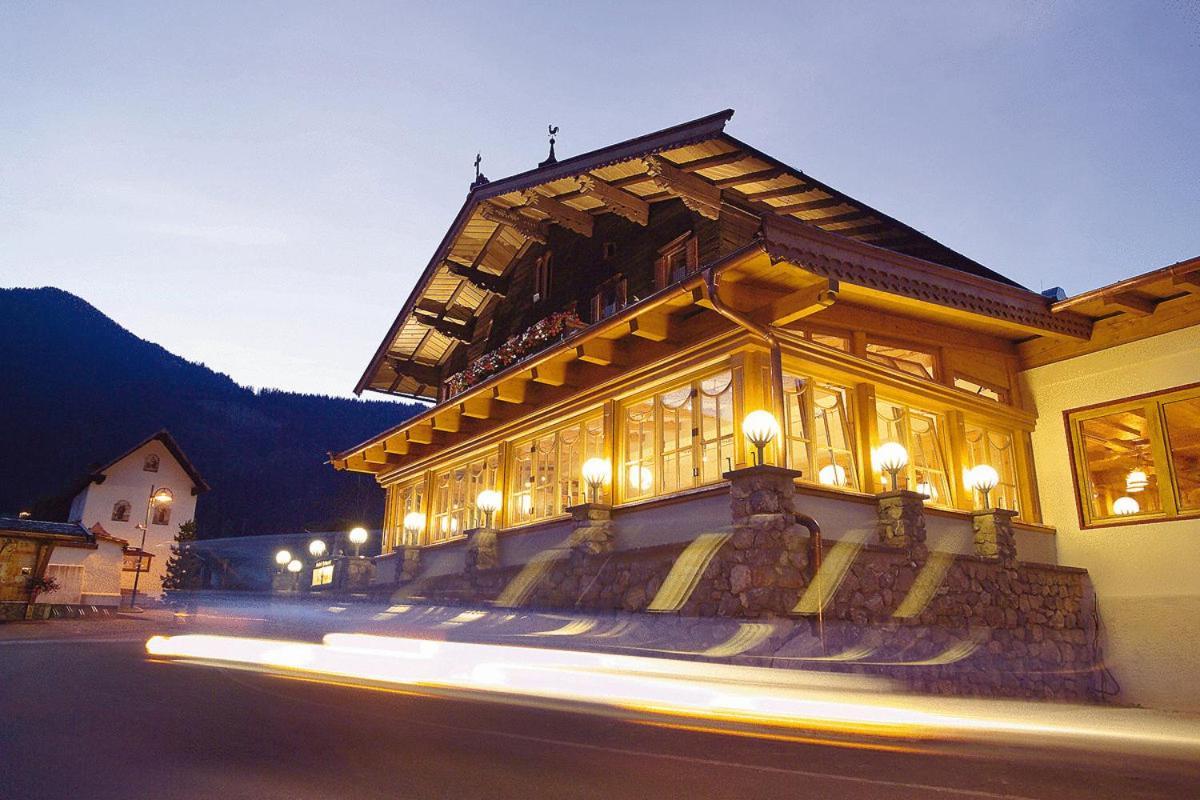 Hotel Hubertus Mit Erlebnislandgasthof Reitherwirt Kitzbuhel Bagian luar foto