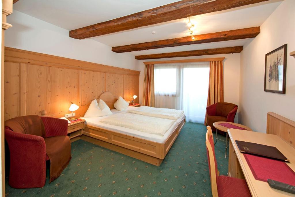 Hotel Hubertus Mit Erlebnislandgasthof Reitherwirt Kitzbuhel Ruang foto