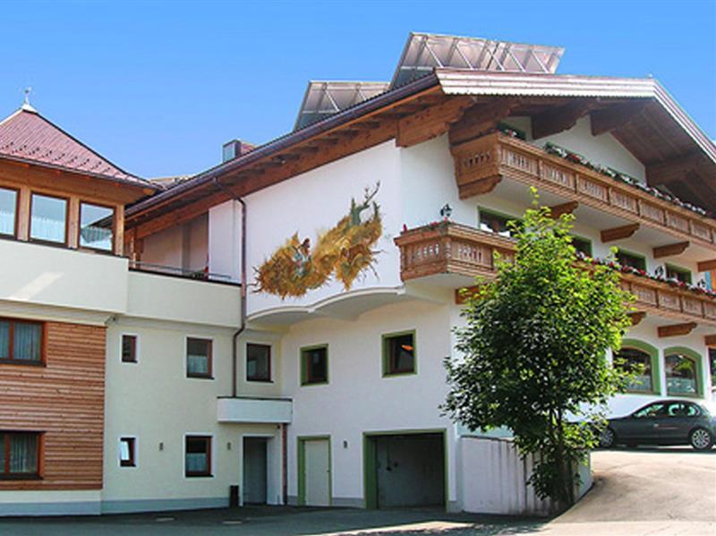 Hotel Hubertus Mit Erlebnislandgasthof Reitherwirt Kitzbuhel Bagian luar foto
