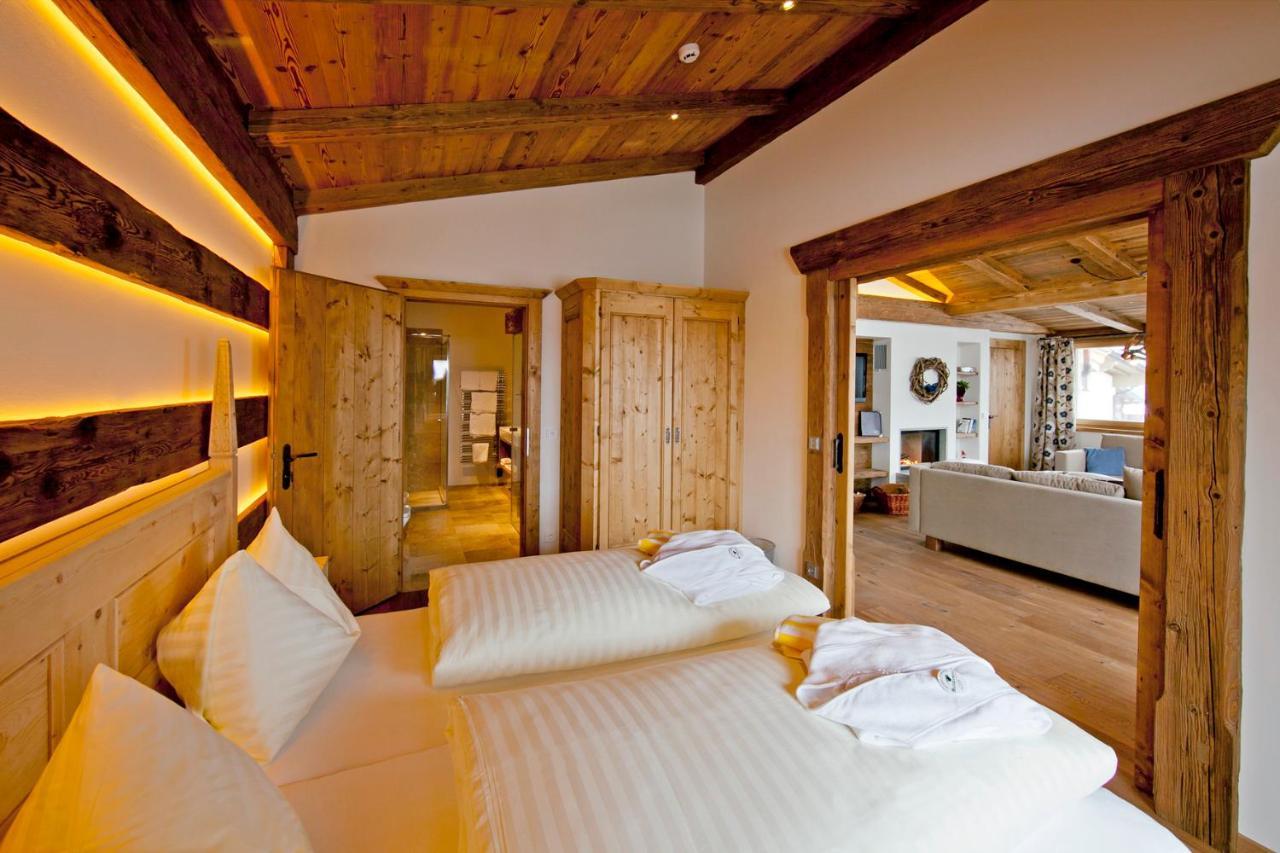 Hotel Hubertus Mit Erlebnislandgasthof Reitherwirt Kitzbuhel Bagian luar foto